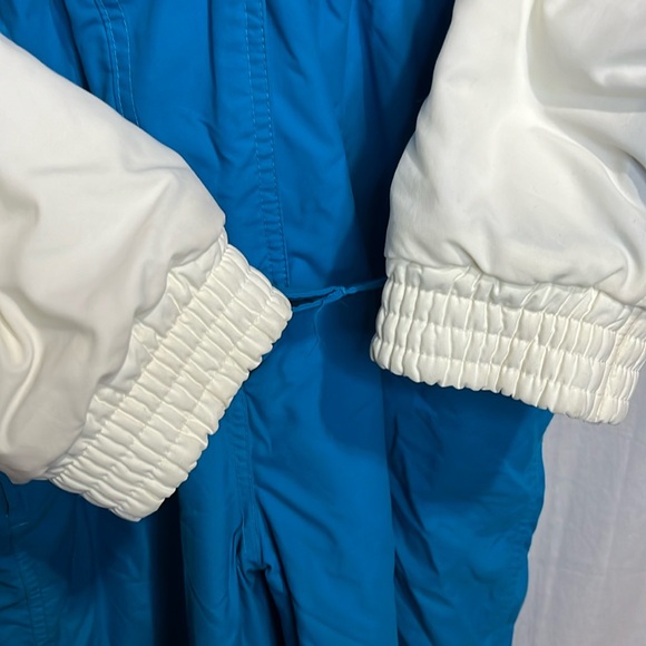 Cevas by Helly Hansen Snowsuit - Picture 10 of 15